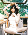 Hoàng Tố Uyên 1995