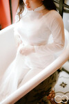 Em mẫu ruột nude cùng bộ trang phục áo dài