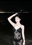 Gái xinh luôn ở quanh ta