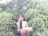 Idol học sinh lớp 11 Nguyễn Thị Khánh Linh 2k9 album ảnh 2