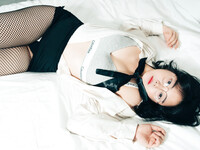 Album: Nữ Sinh Mặc Đồng Phục Có Tất Lưới Thật Gợi Dục