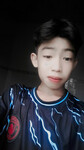 Mặt nó nè mới tí tủi mà sục cu