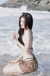 E Thảo dáng ngon mặc lọt khe