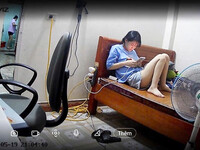 cam quay lén phòng em gái