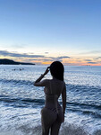 mình dây bikini