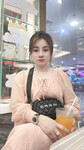 Chị họ hàng xa, lớn hơn t 4t. Nhìn mặt chị ấy dâm mê lắm.
