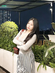 Bạn cứ mặc thế này sao tôi chịu được :))))