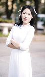 Áo dài hở ngực của Hà Mi love 10