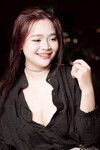 Idol nào đây bận đồ sex quá