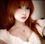 E Khánh Quỳnh dáng loli