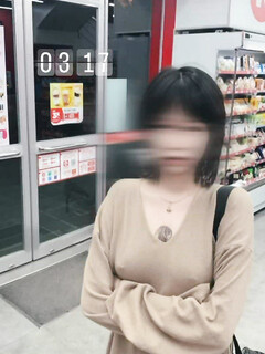 Em gái thích thả rông khi ra đường  ( t.me/ttdsuutam )