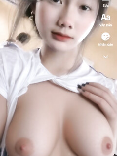 con đĩ tường vy