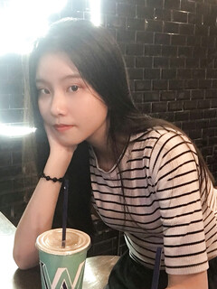 Lột đồ em gái sinh viên